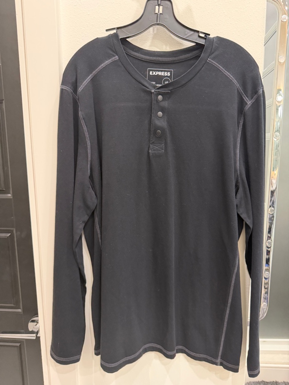 Express Black Long-Sleeve Henley with Contrast Stitching